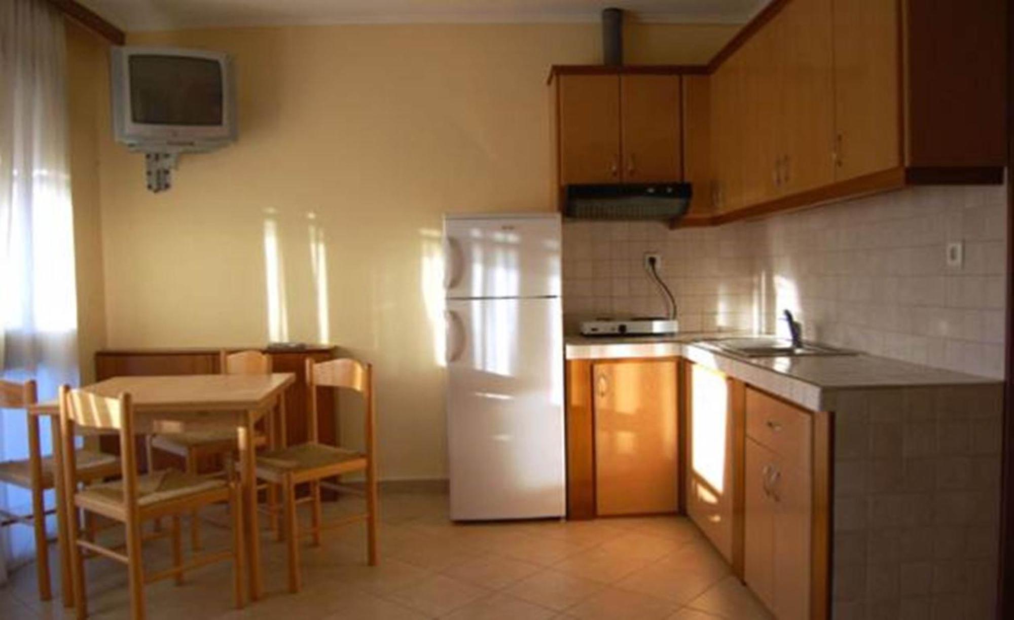 Melachrini Apartments Vrasná Стая снимка