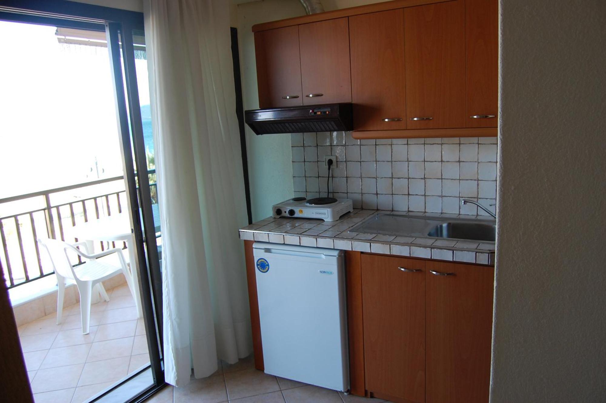 Melachrini Apartments Vrasná Екстериор снимка