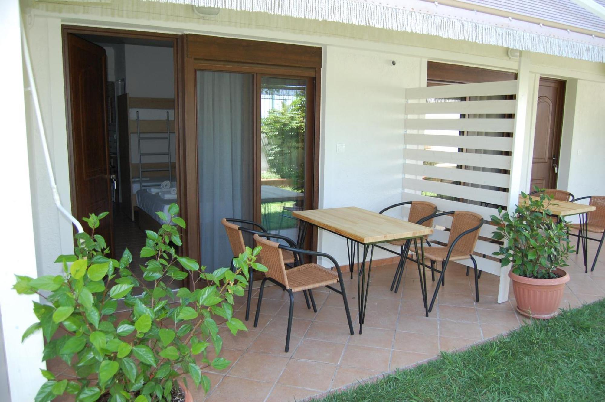 Melachrini Apartments Vrasná Екстериор снимка